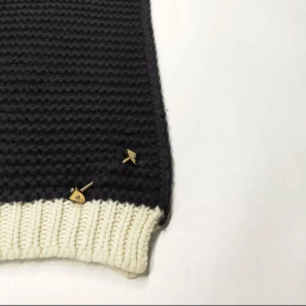 Louis Vuitton Black White Chunky Knit Cashmere Scarf Stole Muffler Shawl Pin